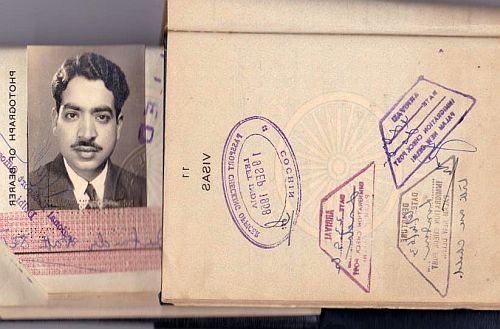 Passport Jatinder Sethi, showing departure date 1958 and various visas