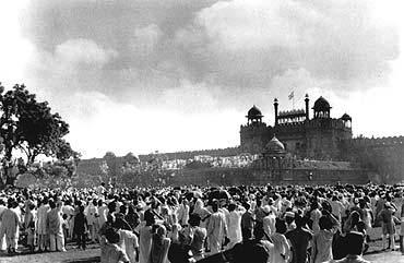 Aug 16, 10 am: Crowds at Red Fort just after the Tiranga went up for the first time.