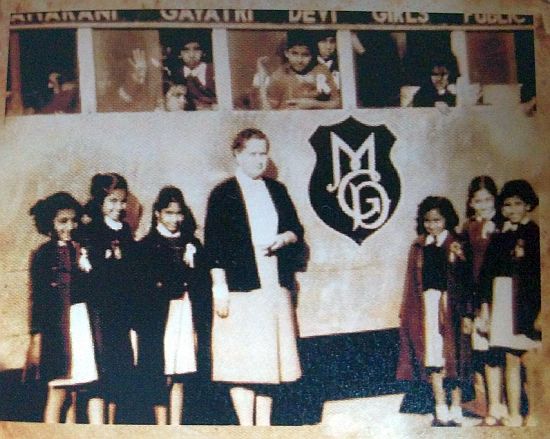 Maharani Gayatri Devi Girls School The Beginnings India Of The Past