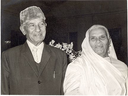 Kundan Lal (left) and Vidyawati Luthra, the author’s parents. About 1970.